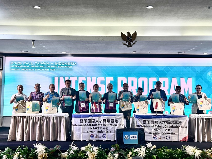 UIR Jalin Kerja Sama Internasional, Teken MoU dengan Tiga Universitas Taiwan