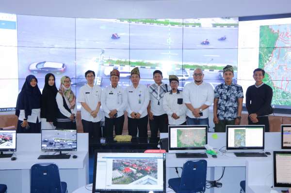 Forum Media Sosial Kunjungi Command Center Pemko Pekanbaru
