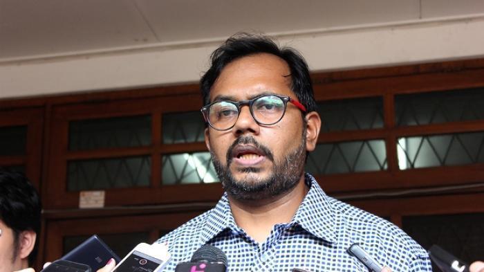 Pedas! Tolak Jadi Saksi, Haris Azhar: Jokowi-Prabowo Sama Saja, Buat Apa Hadir ke Sidang Para Pelanggar HAM