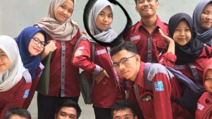 BRAKKK...Seruduk Mobil Box, Mahasiswi Cantik Tewas Mengenaskan 