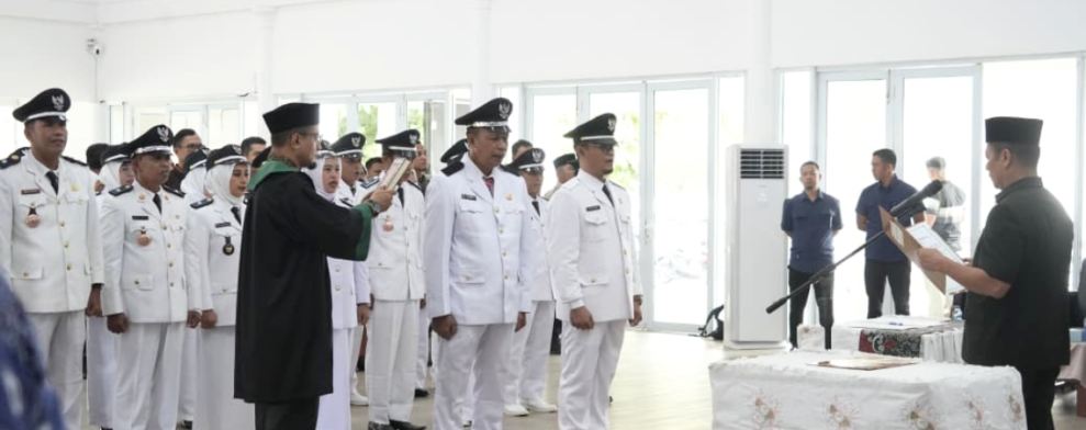 22 Pj Kepala Desa Dilantik, Plt Bupati Kuansing Tekankan Amanah dan Kehadiran di Tengah Masyarakat