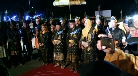 Bupati Meranti Irwan dan Wakil Bupati Said Hasyim Ditabalkan Sebagai Datuk Setia Amanah 