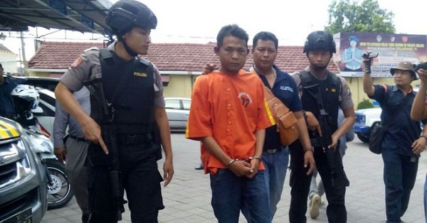 Lamaran Ditolak, Satu keluarga Calon Istri Dibacok Sampai Tewas... 