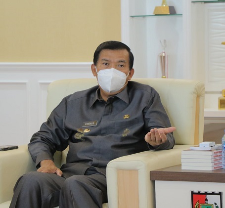 Wali Kota Pekanbaru Tegaskan Lelang Angkutan Sampah Harus Tuntas Maret Ini