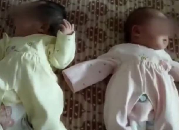 TEGA...Nganggur dan Dililit Utang Pinjaman Online, Orang Tua Ini Jual Bayi Kembarnya Seharga Rp254 Juta
