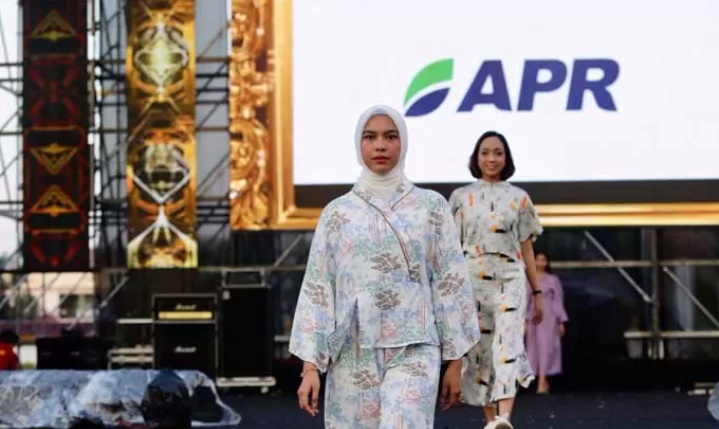 Koleksi Busana APR Ikut Ambil Bagian pada Gelaran  Lancang Kuning Festival