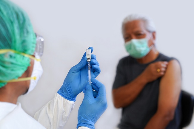 Pemkot Pekanbaru Gerak Cepat Lakukan Vaksinasi untuk Lansia