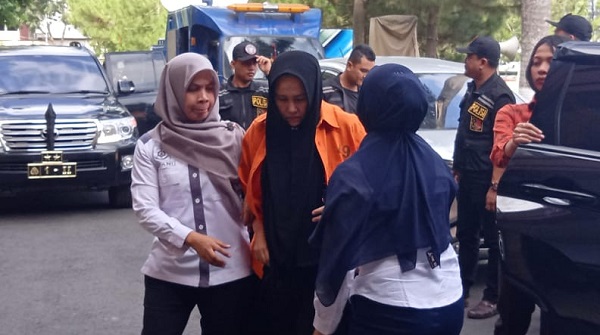 Istri Hakim Jamaluddin: Saya Lagi Hamil, Dia Bawa Perempuan ke Rumah!