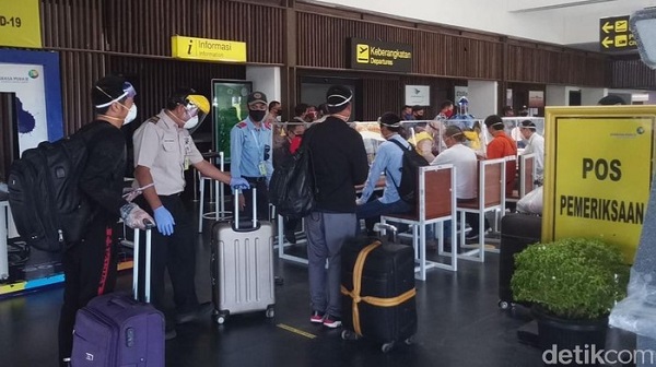 150 TKA Asal China Dipulangkan Lewat Bandara Banyuwangi Karena Habis Izin Tinggal
