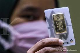 Turun Tipis, Harga Emas Antam Hari Ini Rp929 Ribu