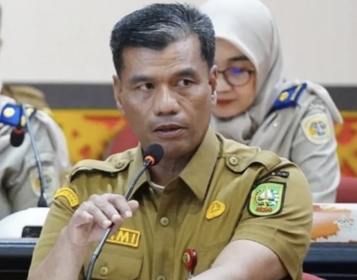 Komitmen Plt Gubri Tingkatkan Infrastruktur, Tahun Ini Ruas Jalan Mahato-Manggala 8,9 Km Dibangun Rigid Pavement