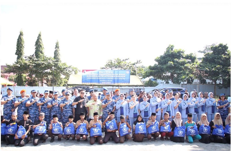 Hari Bakti TNI AU, Lanud Rusmin Nurjadin dan DKP Gelar GPM di Jalan Inpres