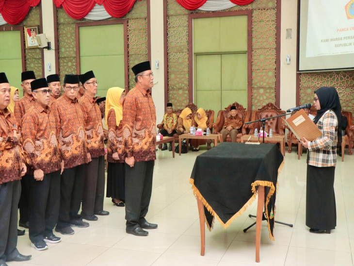Wabub Resmi Lantik Pengurus PWRI Kabupaten Kampar