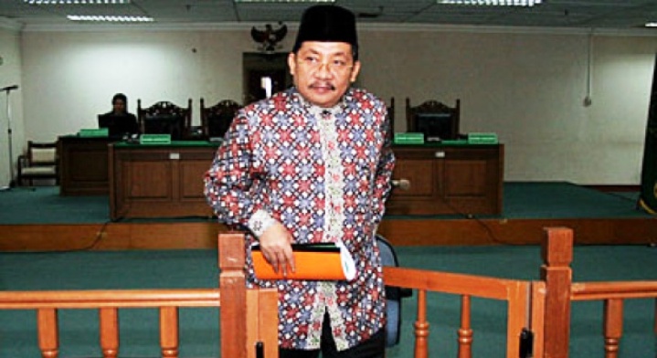 Tengku Azmun Jafaar Kembali Diperiksa Penyidik Polda Riau