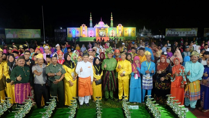 MTQ Inhil Kabupaten Ditutup, Bupati HM Wardan Doakan Andai Jalan Lintas Reteh Mulus