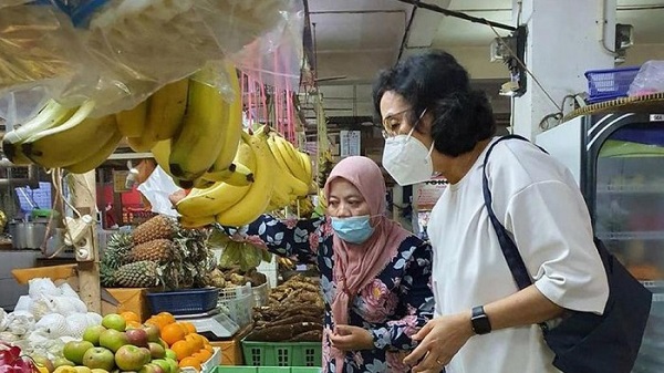 Temui Pedagang Pasar, Menteri Keuangan Sri Mulyani Tegaskan Sembako di Pasar Tak Bakalan Kena PPN