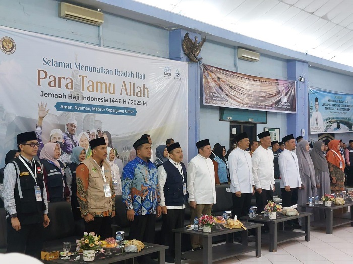 Baru Saja, Kloter Perdana Jemaah  Haji Riau Diberangkatkan