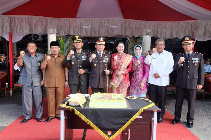 Pemkab Hadiri Upacara HUT Bhayangkara ke-72 di Mapolres Inhil