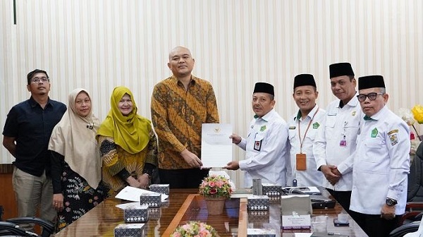 BPK RI Sampaikan Hasil Pemeriksaan Laporan Keuangan Kemenag Riau  2025