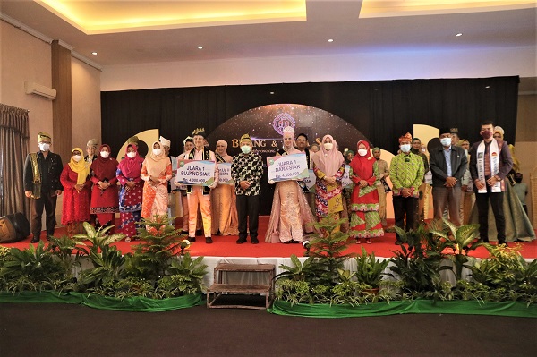 Tahniah Ongli dan Winanda Jadi Bujang Dara Siak 2021,  Wakil Bupati Siak: Bantu Promosikan Wisata Siak