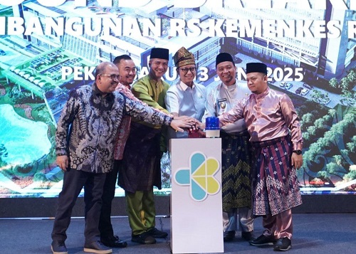Menkes Budi  Gunadi  Pimpin Ground Breaking RS UPT Vertikal Riau