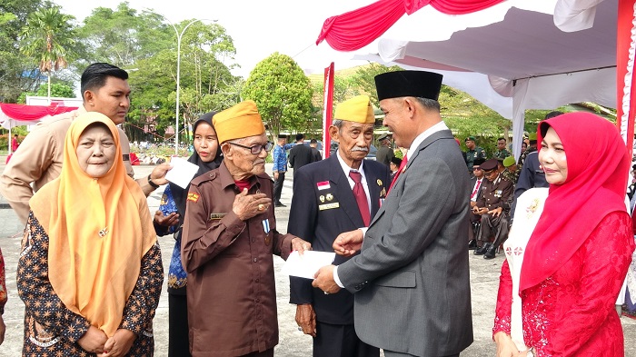 Bupati Herman Ajak Jaga Semangat Perjuangan dengan Bekerja Lebih Keras dan Melayani Lebih Tulus