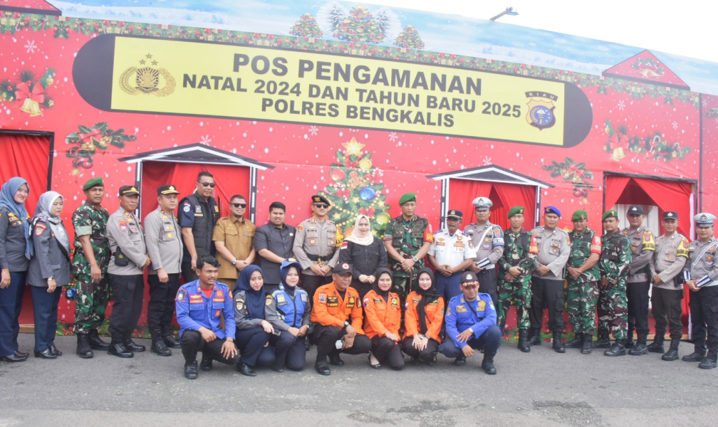 Pastikan Perayaan Nataru Tetap Aman dan Kondusif, Kasmarni Tinjau Sejumlah Posko Pengamanan