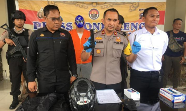 Berkali- kali Rampok Indomaret dan Alfamart Pakai Pistol Mainan,  Bandit Asal Dumai  Didor Saat Jadi Buruh