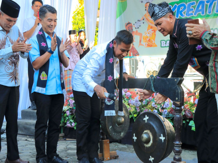 Bupati Kampar Resmi Buka Festival Kreatif Lipat Kain Season 3