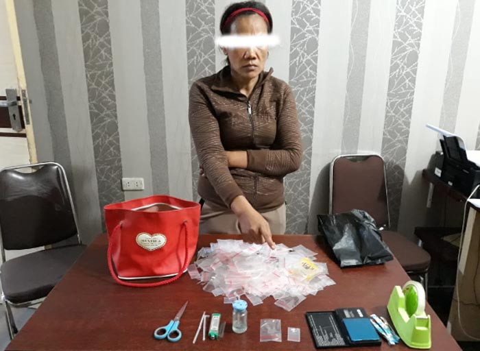 Diduga Jadi Pengedar Sabu, IRT di Rohil Diamankan Polsek Bangko