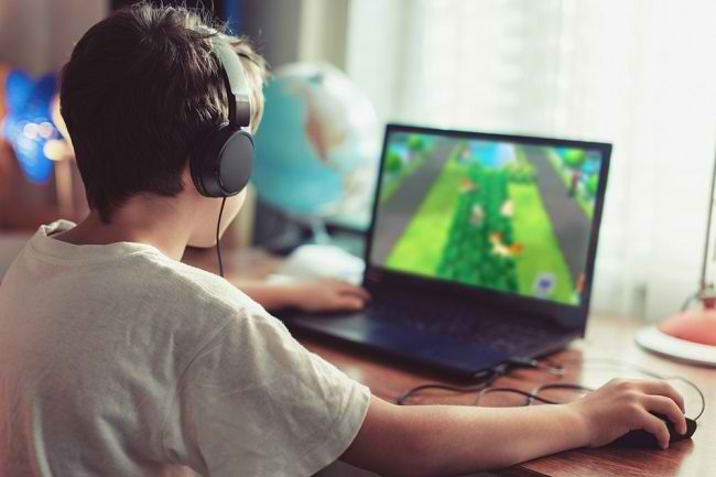 Ciri-Ciri Kecanduan Game Online dan Cara Mengatasinya