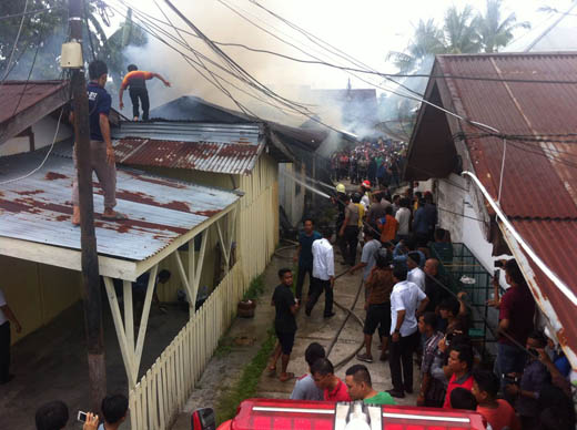 Cepat Dipadamkan, Rumah Warga Bangkinang Nyaris Jadi Arang