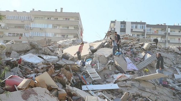 Gempa Magnitudo 7.0 Guncang Turki, 4 Orang Meninggal Dunia, Ratusan Luka-luka