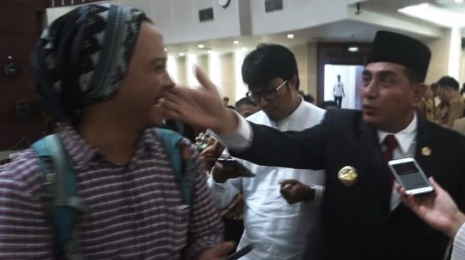 Ditanya Soal Didesak Mundur dari PSSI, Edy Rahmayadi: Elus Pipi Wartawan, 'Nanti Kau Bilang Saya Menampar Lagi'