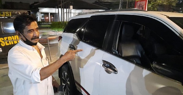 Mobil Pengusaha Dirusak, Tas Gucci Berisi Cek Rp43 Miliar, Uang Tunai Rp200 Juta Plus Pulpen Emas Raib