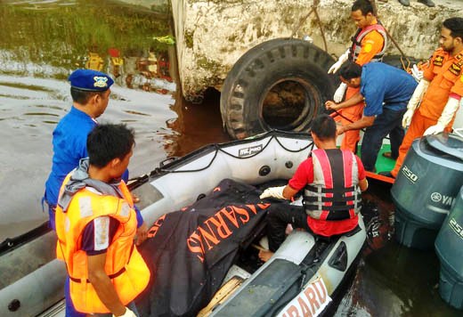 4 Hari Hilang di Sungai Siak, Jasad Warga Aceh Ditemukan Nyangkut di Eceng Gondok
