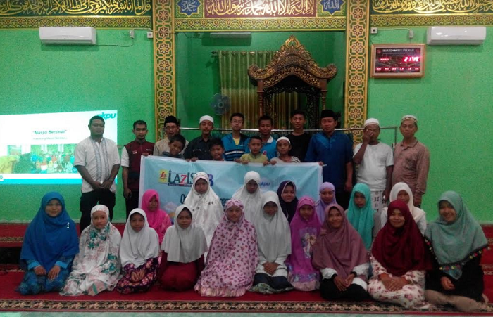 Program Masjid Bersinar PKPU HI Riau dan Lazis PLN P3BS Ajak Remaja Kembali ke Masjid