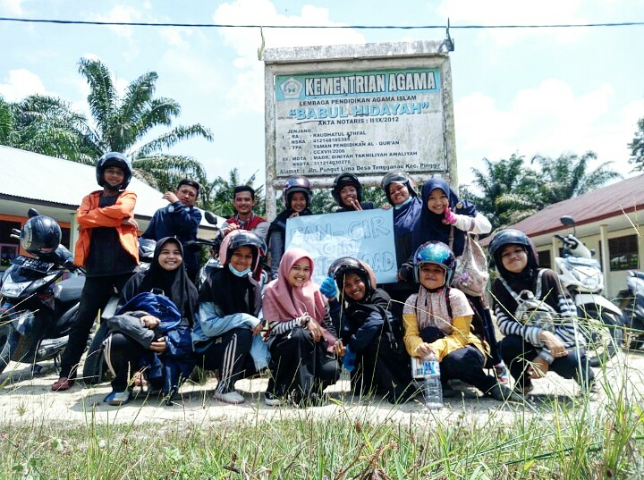 Forum Anak Mandau dan Pinggir Road Show ke Pondok Pesantren 
