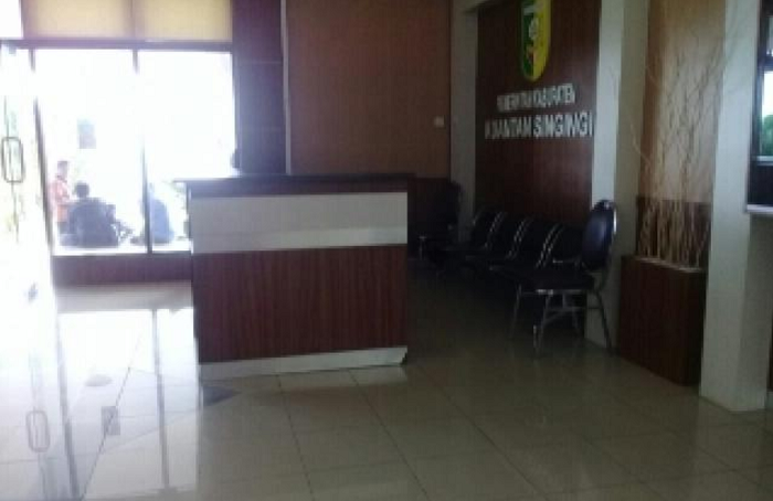 Kasihan...Tak Bayar Tagihan, Listrik di Kompleks Pemda Kuansing Juga Diputus PLN
