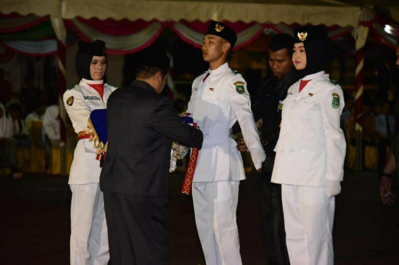 Bupati Amril Kukuhkan 75 Anggota Paskibra Bengkalis 