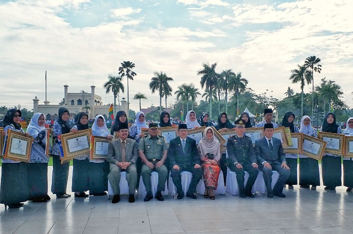 Dihadiri Pelajar dan Mahasiswa dari 28 Provinsi, Hardiknas di Siak Bertabur Penghargaan