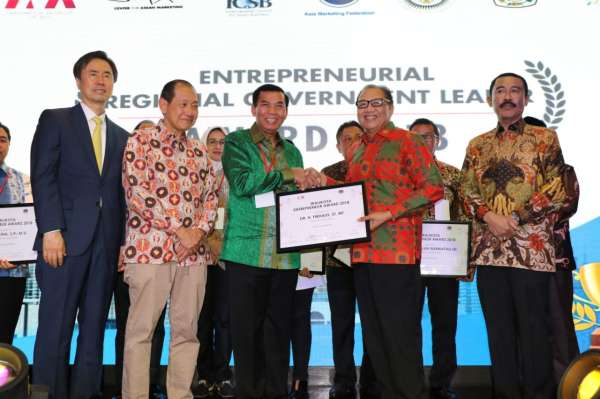 Selamat, Wali Kota Entrepreneuer Kembali Dinobatkan Kepada Dr. H. Firdaus, ST, MT