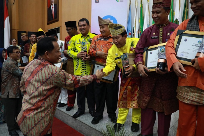 Rokan Hulu Terima Penghargaan Swasti Saba Kabupaten/Kota Sehat Tahun 2019