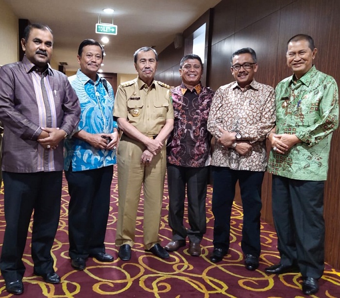 Wabup Inhil Syamsuddin Uti Hadiri RUPSLB Bank Riau Kepri