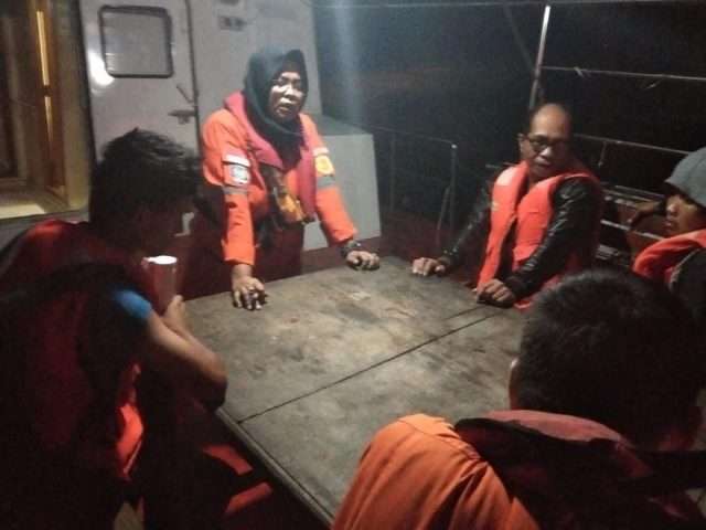 TOLONG...Kapal Pengangkut Semen Tenggelam di Selat Malaka, 3 Orang Masih Dicari