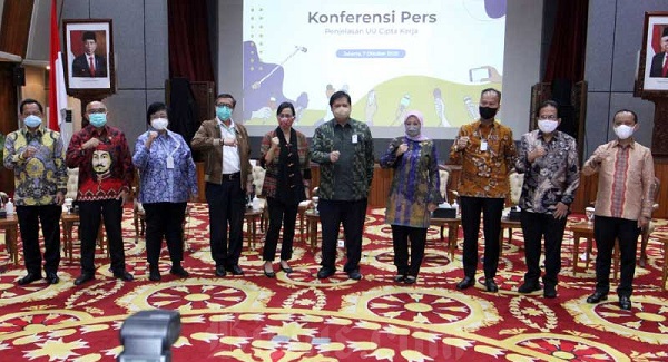 Saat Jokowi Minta 40 Aturan Turunan UU Cipta Kerja Harus Selesai dalam 1 Bulan