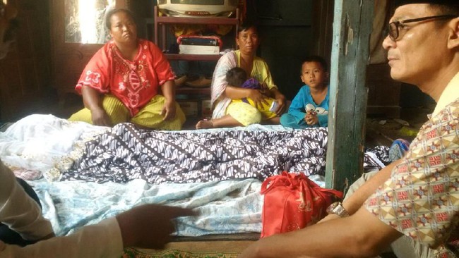 TRAGIS...Dipatuk Ular Kobra, Siswi SMP Tewas Mengenaskan 