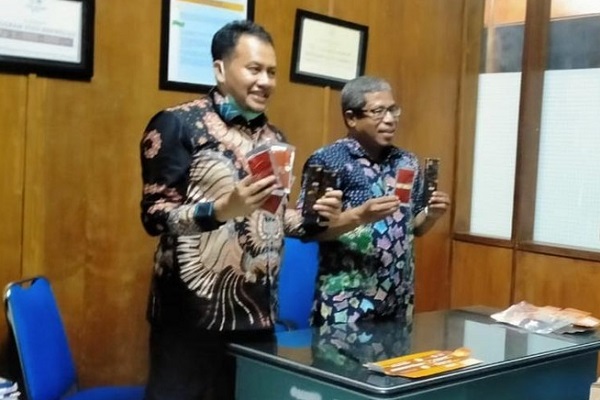 Dua Anak Bangsa di Universitas Airlangga Temukan Formula 'Nitrico' Serang Virus Corona di Tubuh