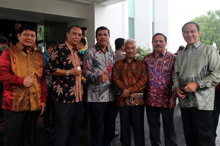 Dipimpin Presiden RI, Sekda Inhil Hadiri Rakornas Pengendalian Karhutla di Istana Negara
