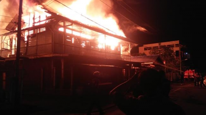 Tadi Malam, 6 Bangunan di Selatpanjang Ludes Terbakar